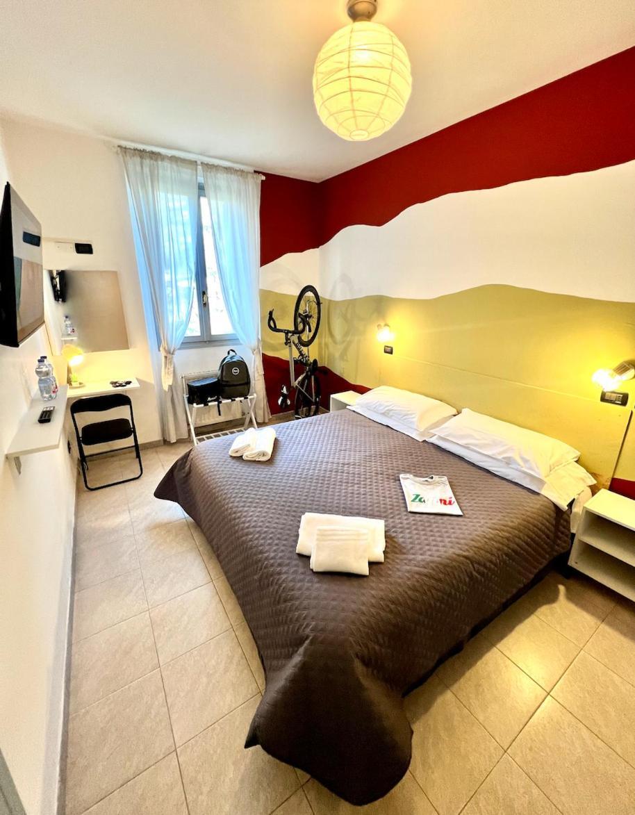 Zappi Cycling Hotel Ріоло-Терме Екстер'єр фото
